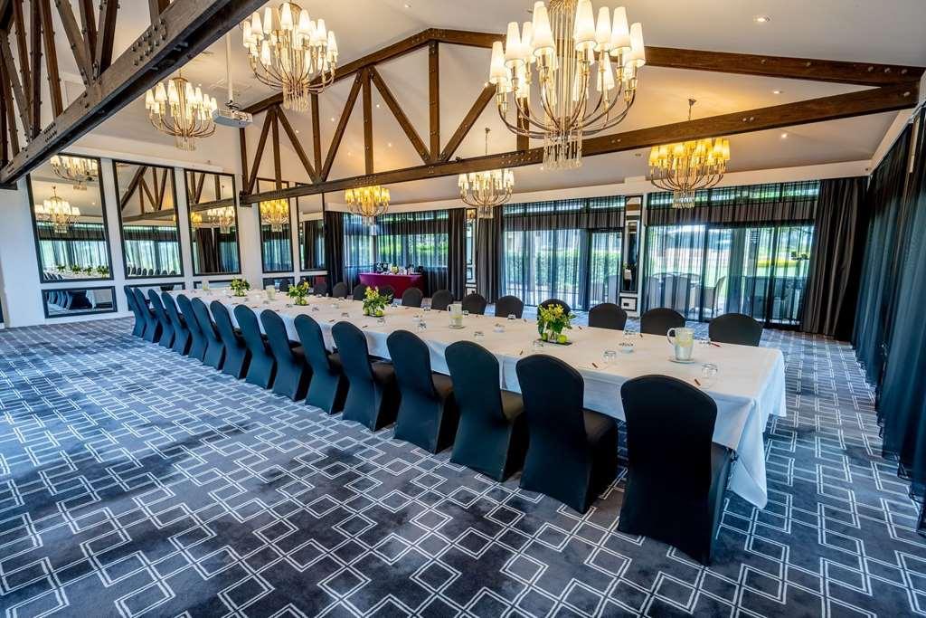 Chateau Elan At The Vintage Поколбин Удобства фото The Long Room