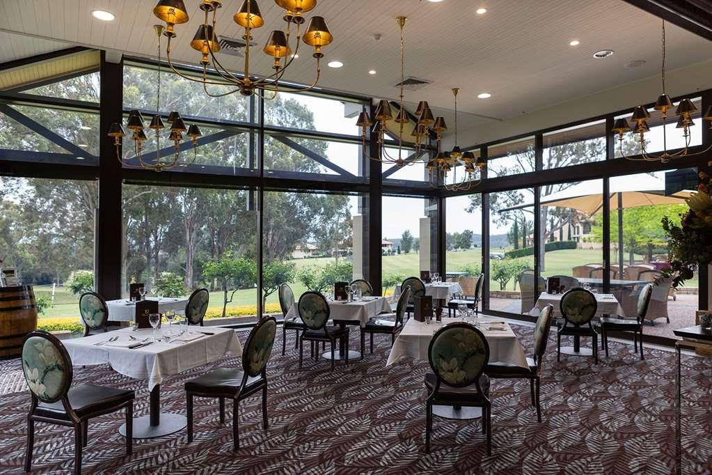 Chateau Elan At The Vintage Поколбин Удобства фото The restaurant at the clubhouse
